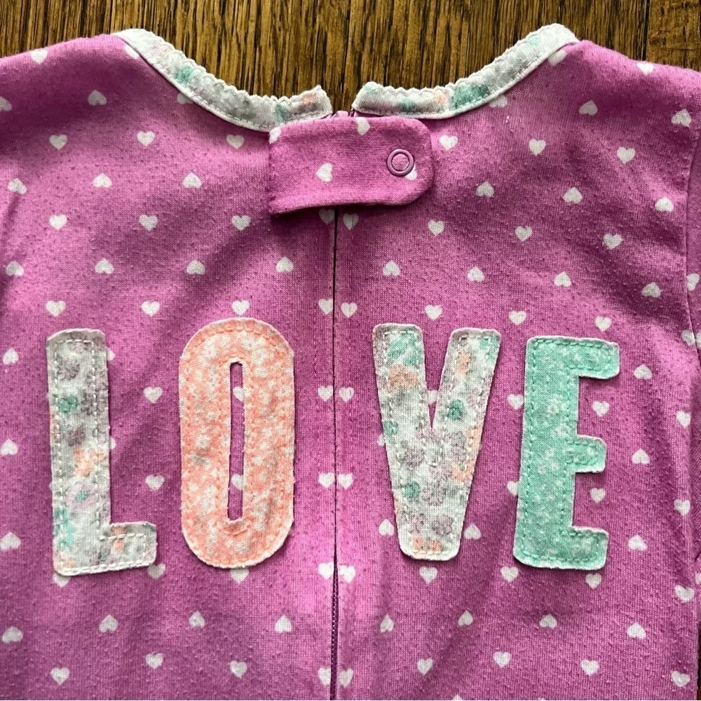 🍭6/$30 Carter’s love toddler girl long sleeve zip onesie footie pajamas 2T